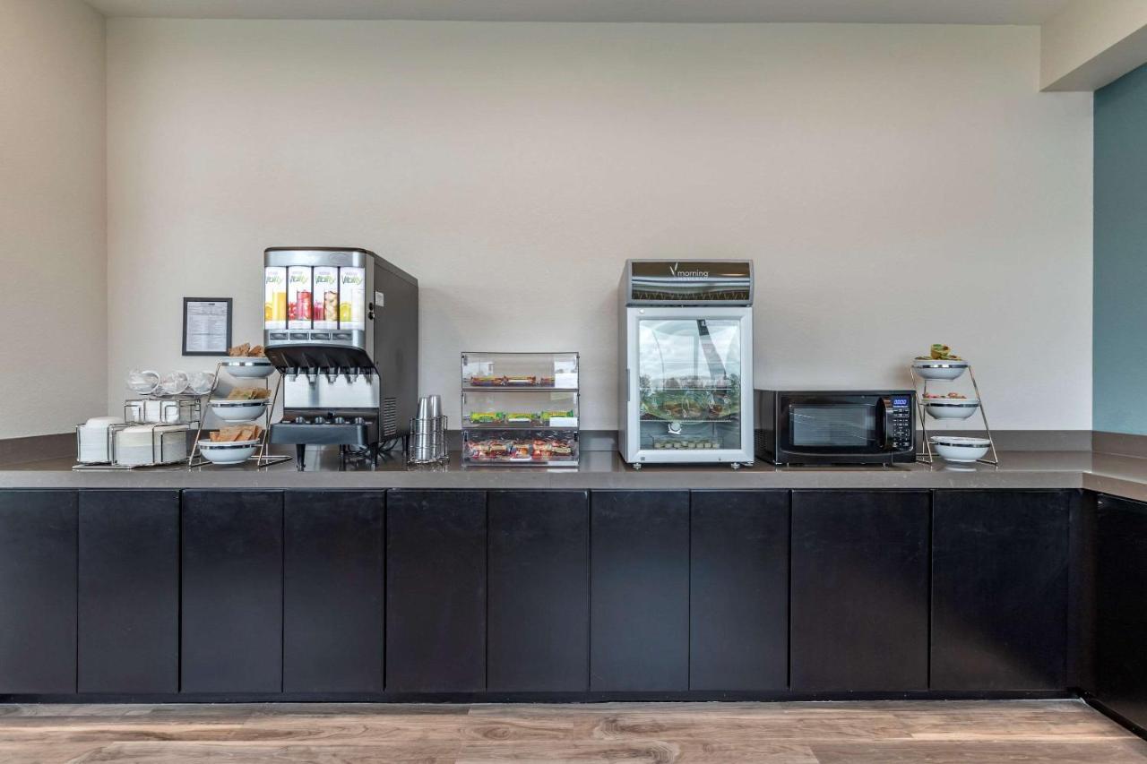 Mainstay Suites Waukee-West Des Moines Buitenkant foto