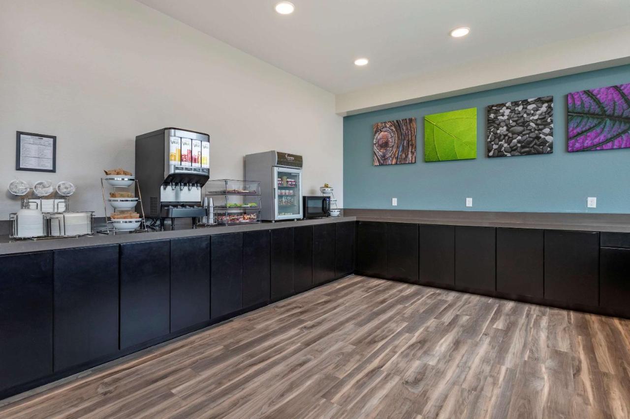 Mainstay Suites Waukee-West Des Moines Buitenkant foto